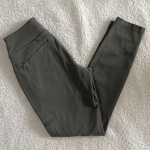 Athleta Cargo Tights